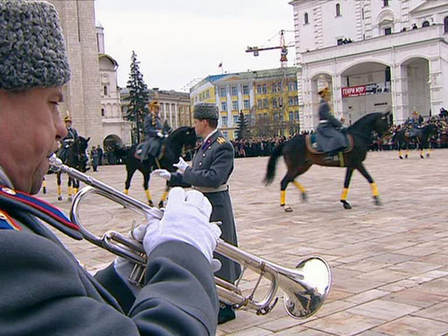 Москва. Кремль: Прошла первая в году церемония развода караулов