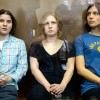 Россия: Медведев призывает к освобождению Pussy Riot