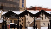 В Петербурге после массовой драки на рынке задержали 378 человек