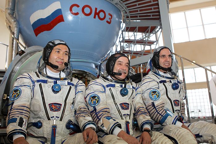 Олимпийский огонь отправился в космос
