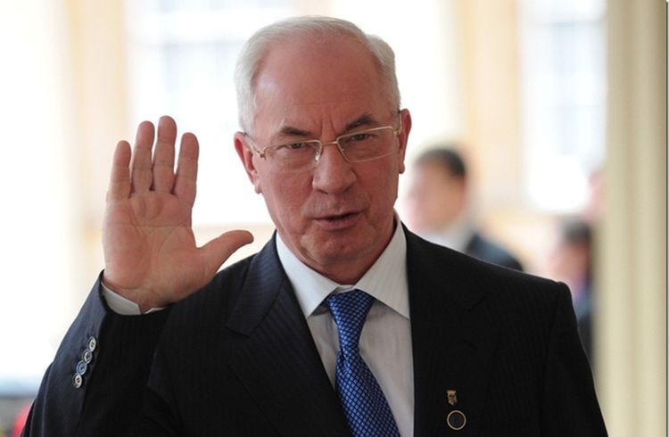 Глава правительства Украины Азаров подал в отставку
