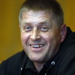 В Славянске перестали выплачивать пенсии и зарплаты