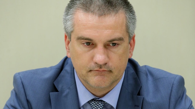 Гуманитарную помощь для Крыма разворовали