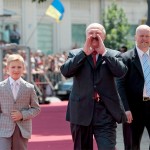 Лукашенко призвал уничтожать боевиков, которые воюют против украинцев