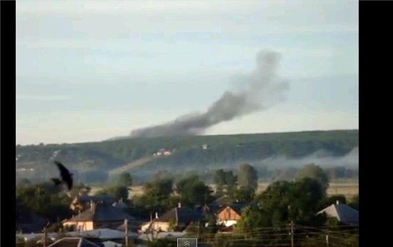 Видео. Под Станицей Луганской идут бои
